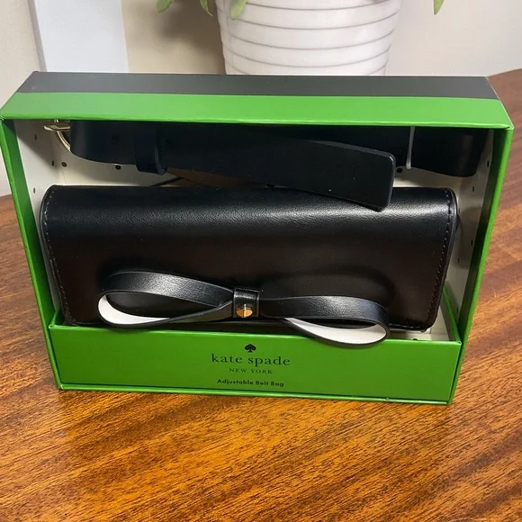 Kate Spade NWT Black Belt Bag with Bow Accent ♠️ - Picture 8 of 10